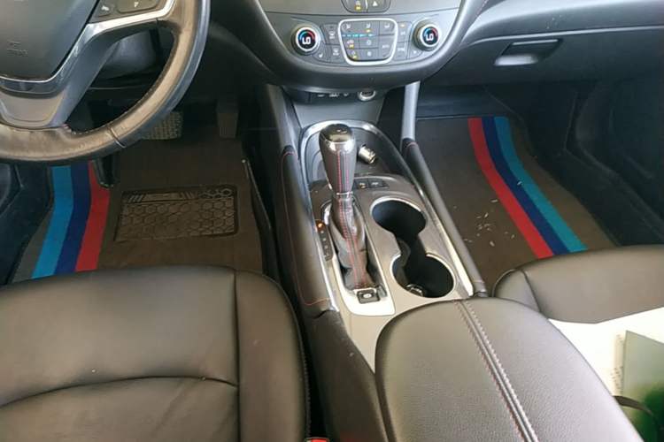 Used Chevrolet Malibu XL 2019 Redline 550T Automatic RuiLian Edition Gear Lever