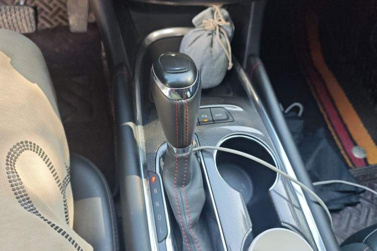 Used Chevrolet Malibu XL 2019 Redline 550T Automatic RuiLian Edition Gear Lever