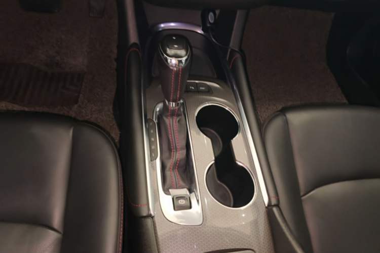 Used Chevrolet Malibu XL 2019 Redline 550T Automatic RuiLian Edition Gear Lever