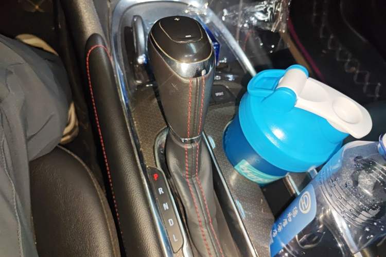Used Chevrolet Malibu XL 2019 Redline 550T Automatic RuiLian Edition Gear Lever