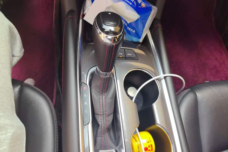 Used Chevrolet Malibu XL 2019 Redline 550T Automatic RuiLian Edition Gear Lever