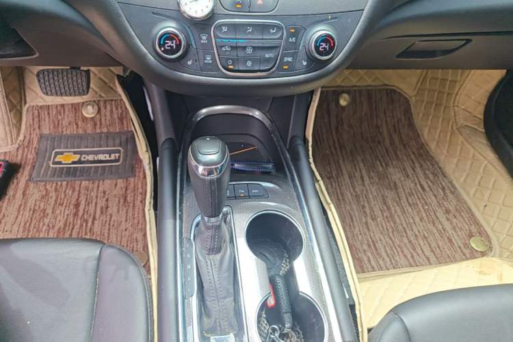 Used Chevrolet Malibu XL 2019 535T CVT Active Version Gear Lever