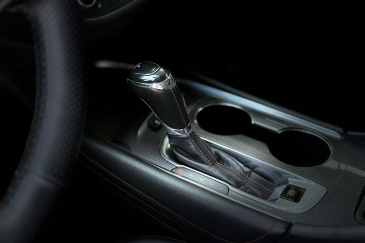 Used Chevrolet Malibu XL 2019 Redline 550T Automatic Sport Edition Gear Lever