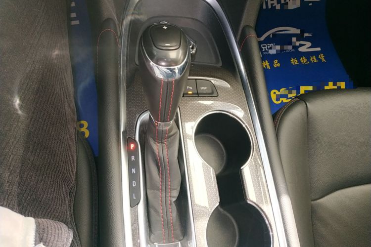 Used Chevrolet Malibu XL 2019 Redline 550T Automatic Sport Edition Gear Lever