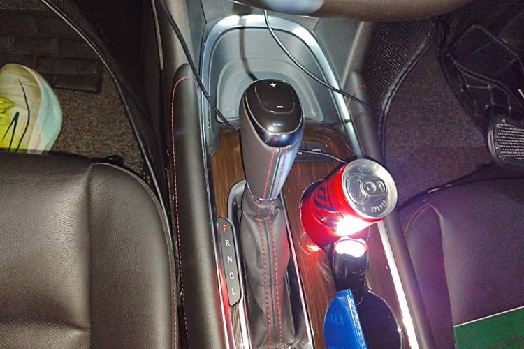 Used Chevrolet Malibu XL 2019 Redline 550T Automatic Smart Edition Gear Lever