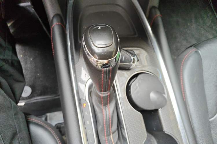 Used Chevrolet Malibu XL 2019 Redline 550T Automatic RuiLian Edition Gear Lever