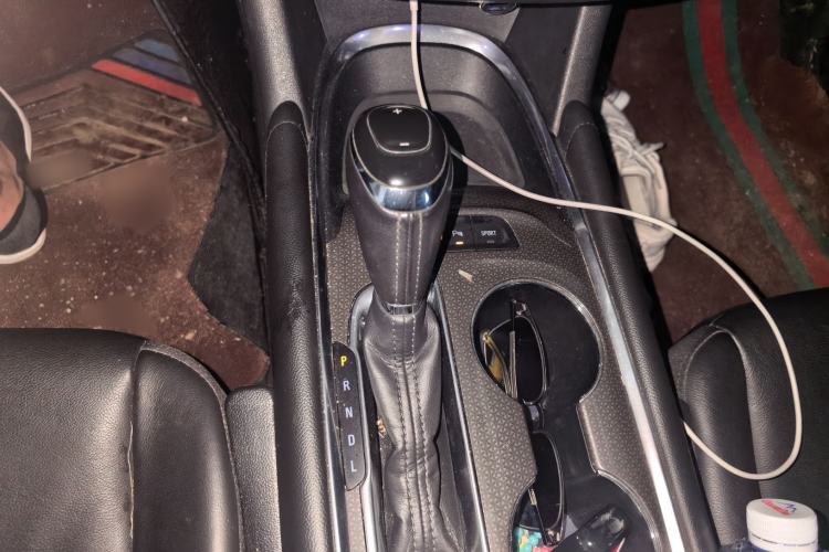 Used Chevrolet Malibu XL 2019 535T CVT Active Version Gear Lever