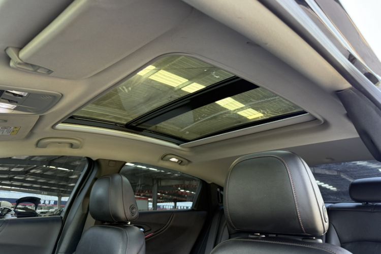 Used Chevrolet Malibu XL 2019 Redline 550T Automatic Sport Edition Headliner