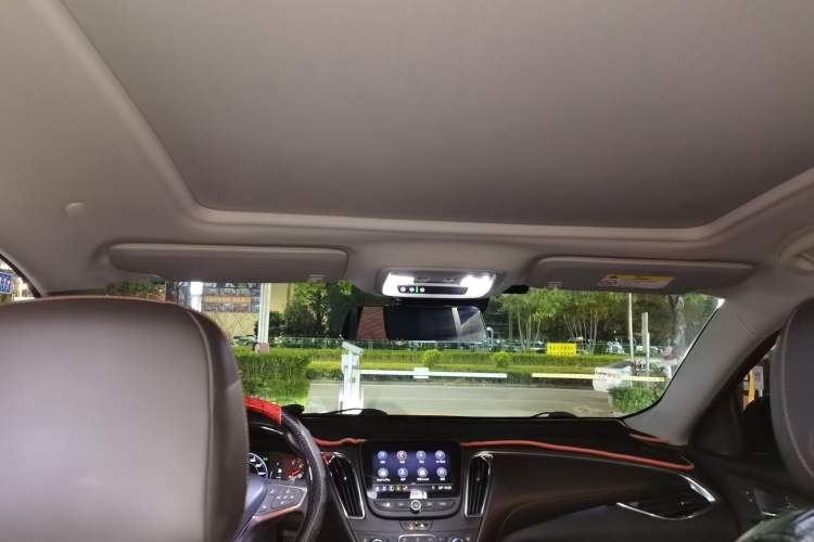 Used Chevrolet Malibu XL 2019 Redline 550T Automatic Smart Edition Headliner