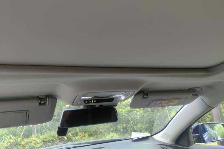 Used Chevrolet Malibu XL 2019 Redline 550T Automatic Smart Edition Headliner