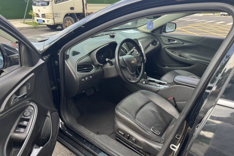 Used Chevrolet Malibu XL 2019 535T CVT Active Version Interior 1