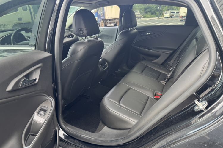 Used Chevrolet Malibu XL 2019 535T CVT Active Version Interior 3