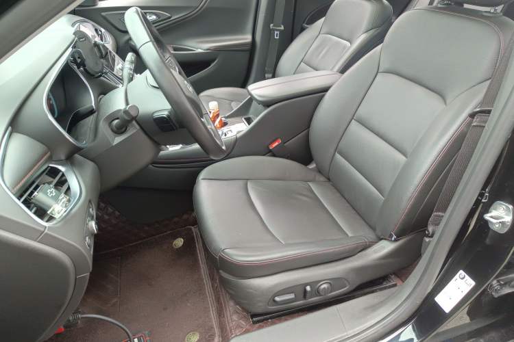Used Chevrolet Malibu XL 2019 Redline 550T Automatic Sport Edition Left Front Seat