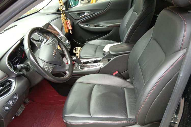Used Chevrolet Malibu XL 2019 Redline 550T Automatic Sport Edition Left Front Seat