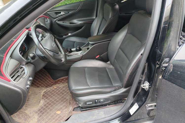 Used Chevrolet Malibu XL 2019 Redline 550T Automatic Sport Edition Left Front Seat