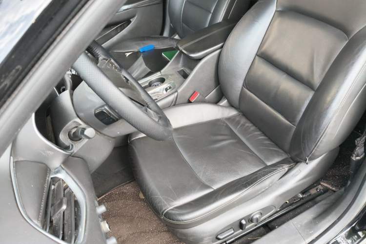Used Chevrolet Malibu XL 2019 535T CVT Active Version Left Front Seat