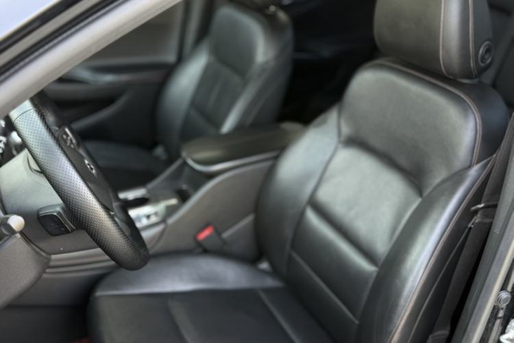 Used Chevrolet Malibu XL 2019 Redline 550T Automatic Sport Edition Left Front Seat