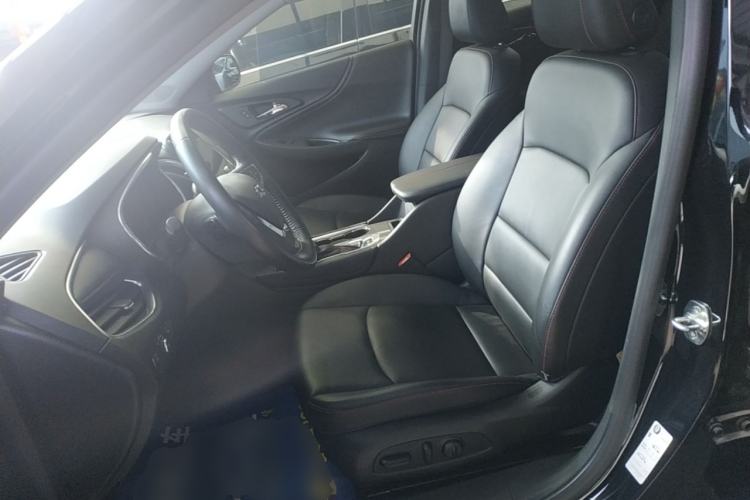 Used Chevrolet Malibu XL 2019 Redline 550T Automatic Sport Edition Left Front Seat