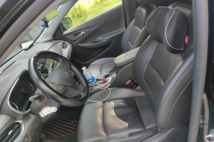 Used Chevrolet Malibu XL 2019 Redline 550T Automatic Smart Edition Left Front Seat