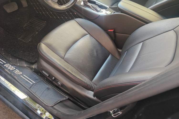 Used Chevrolet Malibu XL 2019 Redline 550T Automatic Sport Edition Left Front Seat