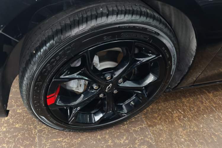 Used Chevrolet Malibu XL 2019 Redline 550T Automatic RuiLian Edition Left Front Wheel Hub