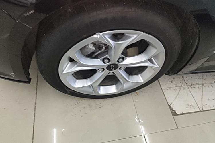 Used Chevrolet Malibu XL 2019 Redline 550T Automatic RuiLian Edition Left Front Wheel Hub