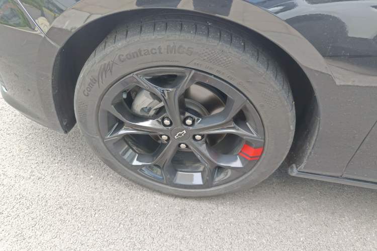 Used Chevrolet Malibu XL 2019 Redline 550T Automatic Sport Edition Left Front Wheel Hub