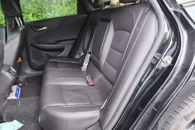 Used Chevrolet Malibu XL 2019 Redline 550T Automatic Sport Edition Left Rear Seat