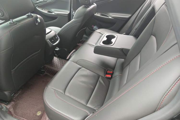 Used Chevrolet Malibu XL 2019 Redline 550T Automatic Sport Edition Left Rear Seat