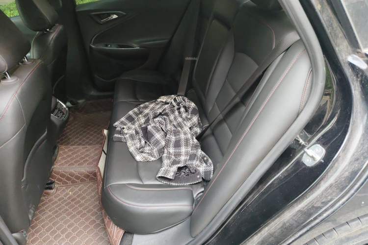 Used Chevrolet Malibu XL 2019 Redline 550T Automatic Sport Edition Left Rear Seat