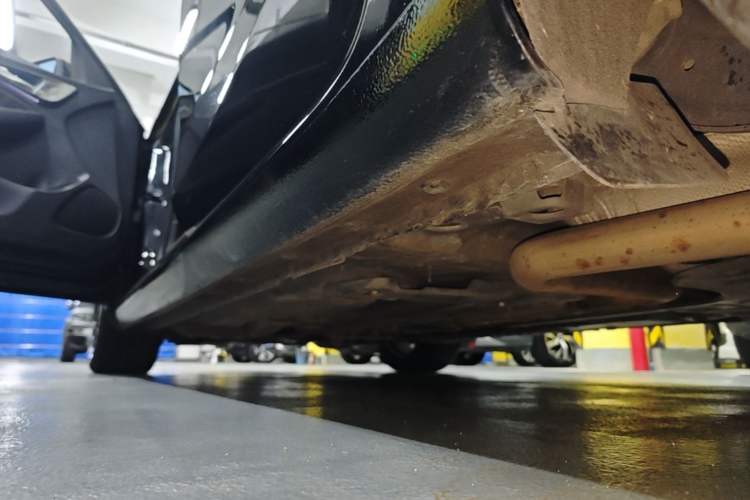 Used Chevrolet Malibu XL 2019 Redline 550T Automatic RuiLian Edition Left Side Sill
