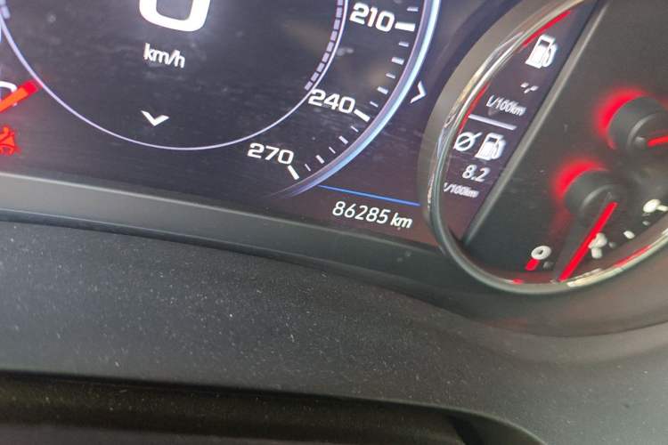 Used Chevrolet Malibu XL 2019 Redline 550T Automatic RuiLian Edition Odometer Close Up