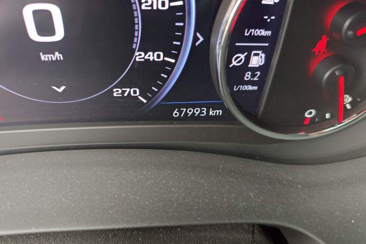Used Chevrolet Malibu XL 2019 Redline 550T Automatic RuiLian Edition Odometer Close Up