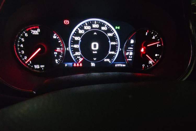 Used Chevrolet Malibu XL 2019 Redline 550T Automatic RuiLian Edition Odometer Close Up