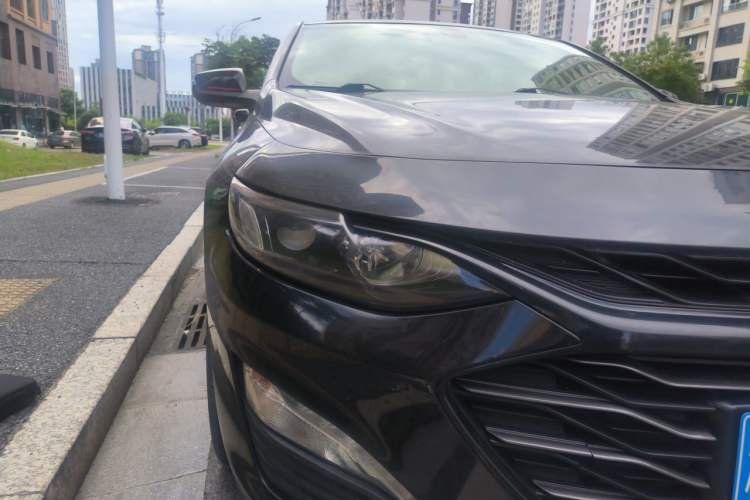 Used Chevrolet Malibu XL 2019 Redline 550T Automatic Sport Edition Right Front Headlight