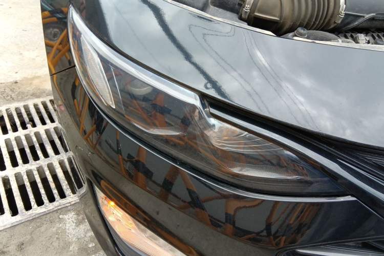 Used Chevrolet Malibu XL 2019 Redline 550T Automatic Sport Edition Right Front Headlight