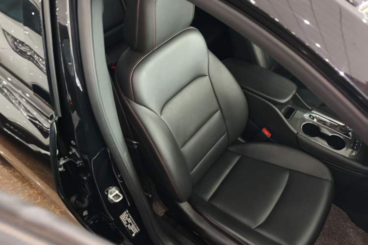 Used Chevrolet Malibu XL 2019 Redline 550T Automatic RuiLian Edition Right Front Seat