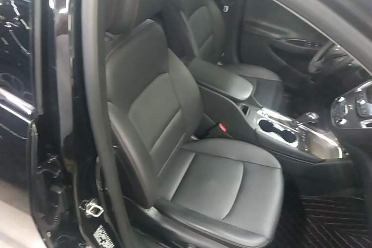 Used Chevrolet Malibu XL 2019 Redline 550T Automatic RuiLian Edition Right Front Seat