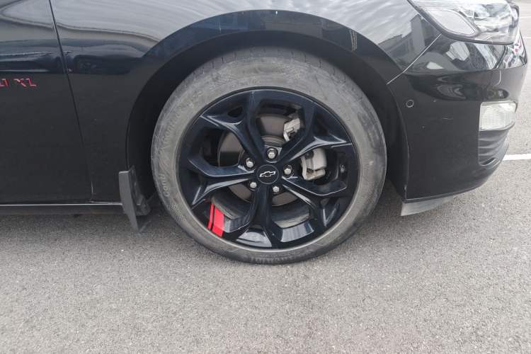 Used Chevrolet Malibu XL 2019 Redline 550T Automatic Smart Edition Right Front Wheel Hub