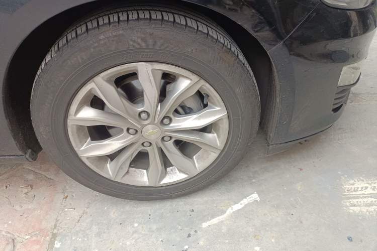 Used Chevrolet Malibu XL 2019 535T CVT Active Version Right Front Wheel Hub