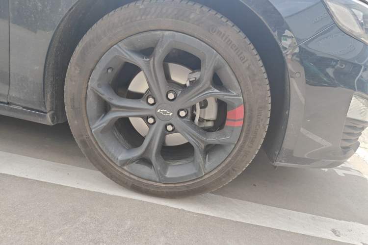 Used Chevrolet Malibu XL 2019 Redline 550T Automatic Smart Edition Right Front Wheel Hub