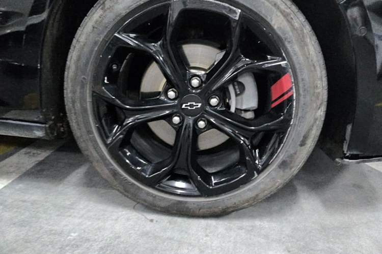 Used Chevrolet Malibu XL 2019 Redline 550T Automatic Smart Edition Right Front Wheel Hub