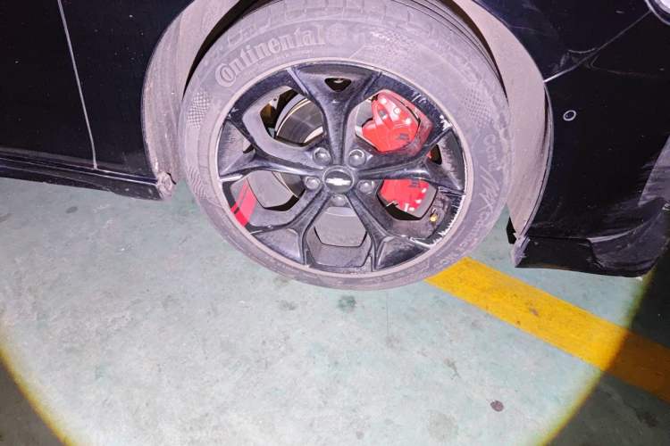 Used Chevrolet Malibu XL 2019 Redline 550T Automatic Smart Edition Right Front Wheel Hub