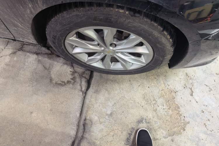 Used Chevrolet Malibu XL 2019 535T CVT Active Version Right Front Wheel Hub