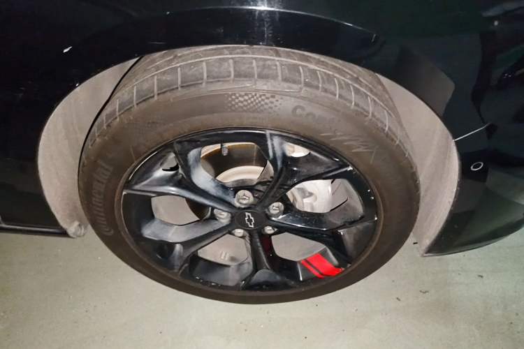 Used Chevrolet Malibu XL 2019 Redline 550T Automatic Smart Edition Right Front Wheel Hub