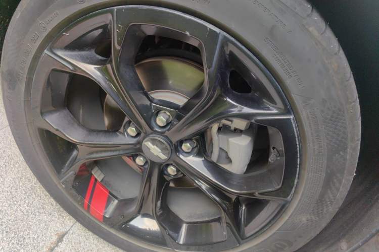 Used Chevrolet Malibu XL 2019 Redline 550T Automatic Smart Edition Right Front Wheel Hub