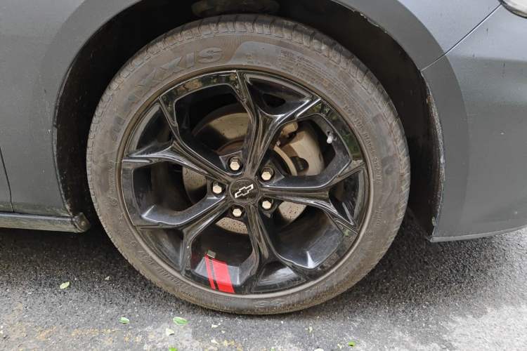 Used Chevrolet Malibu XL 2019 Redline 550T Automatic RuiLian Edition Right Front Wheel Hub