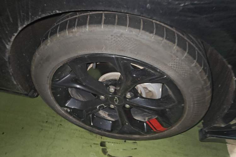 Used Chevrolet Malibu XL 2019 Redline 550T Automatic RuiLian Edition Right Front Wheel Hub