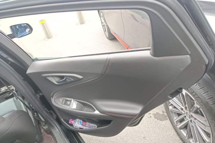 Used Chevrolet Malibu XL 2019 Redline 550T Automatic Sport Edition Right Rear Door Interior