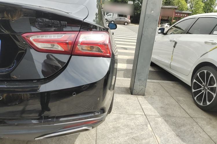 Used Chevrolet Malibu XL 2019 Redline 550T Automatic Sport Edition Right Rear Taillight